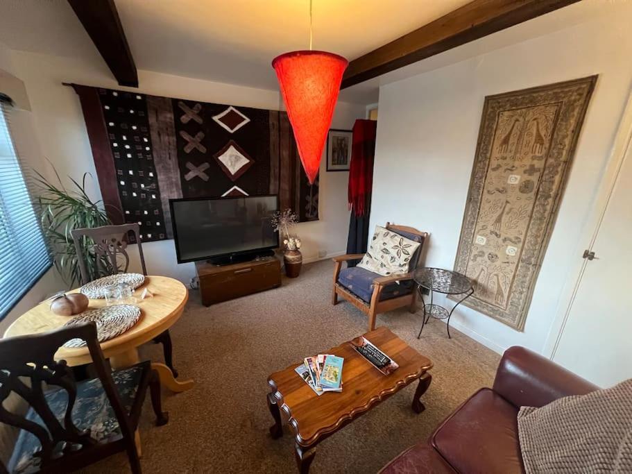 Cosy Private Accommodation In Corsham, Near Bath מראה חיצוני תמונה